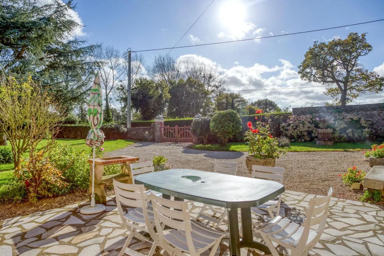 Holiday home Maison Chaleureuse A Pordic Avec Jardin Et Cheminee France