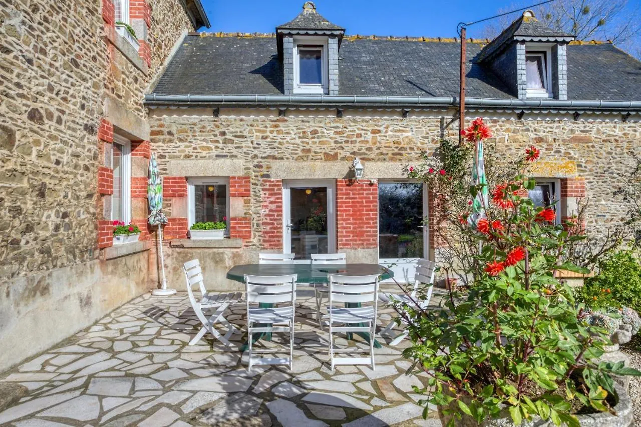 Maison Chaleureuse A Pordic Avec Jardin Et Cheminee 0*,