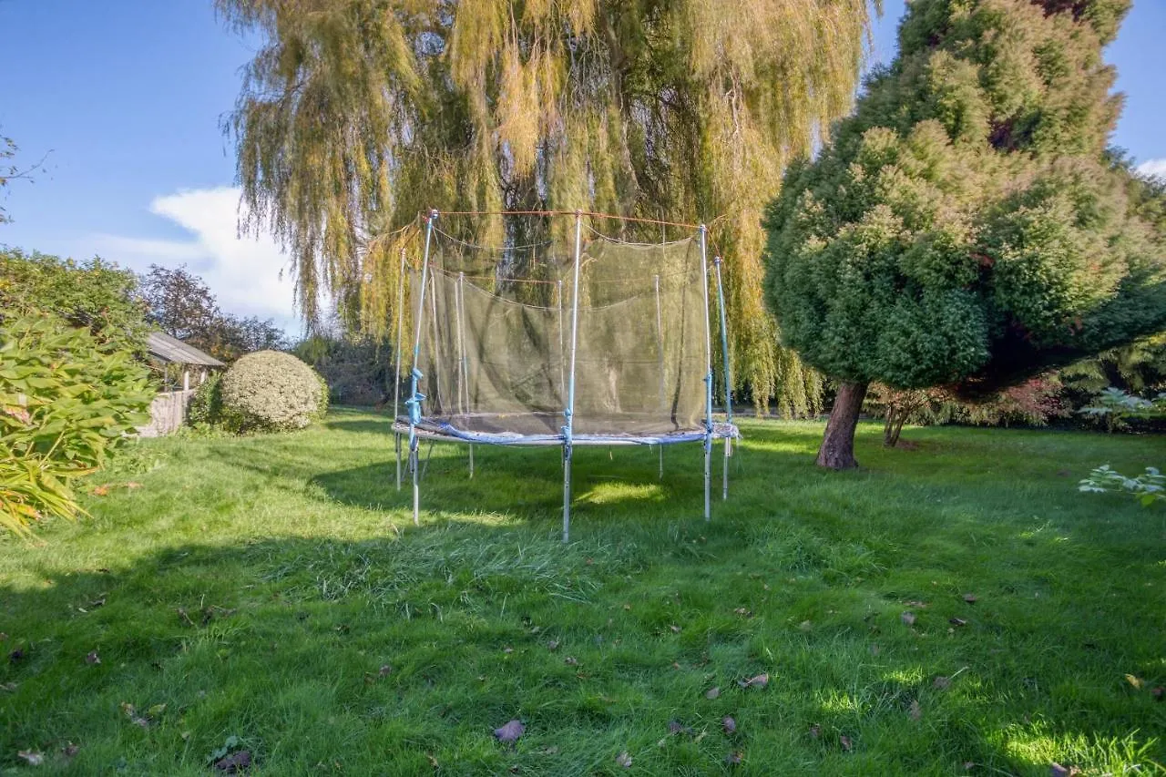 Maison Chaleureuse A Pordic Avec Jardin Et Cheminee Holiday home